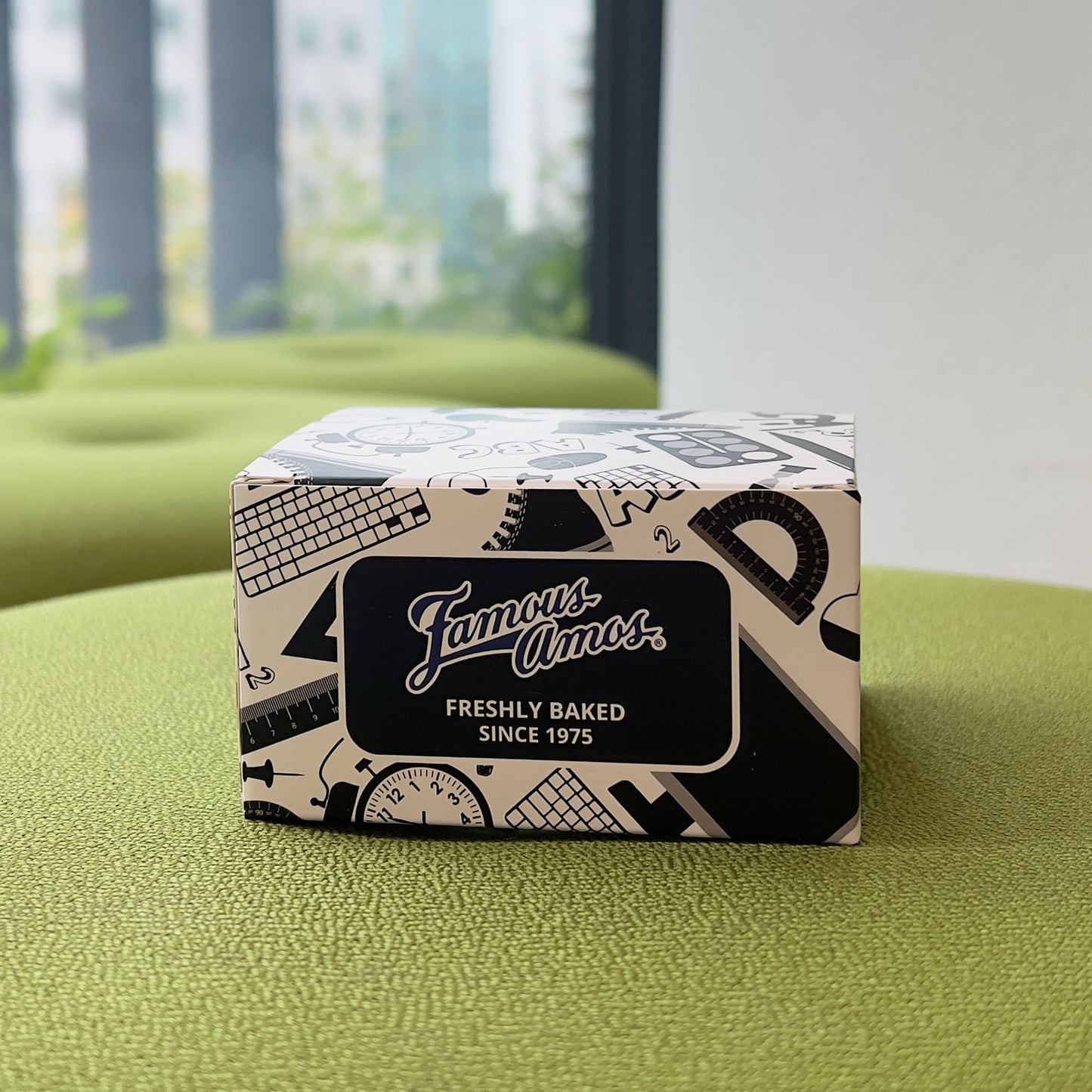 Monochrome Box