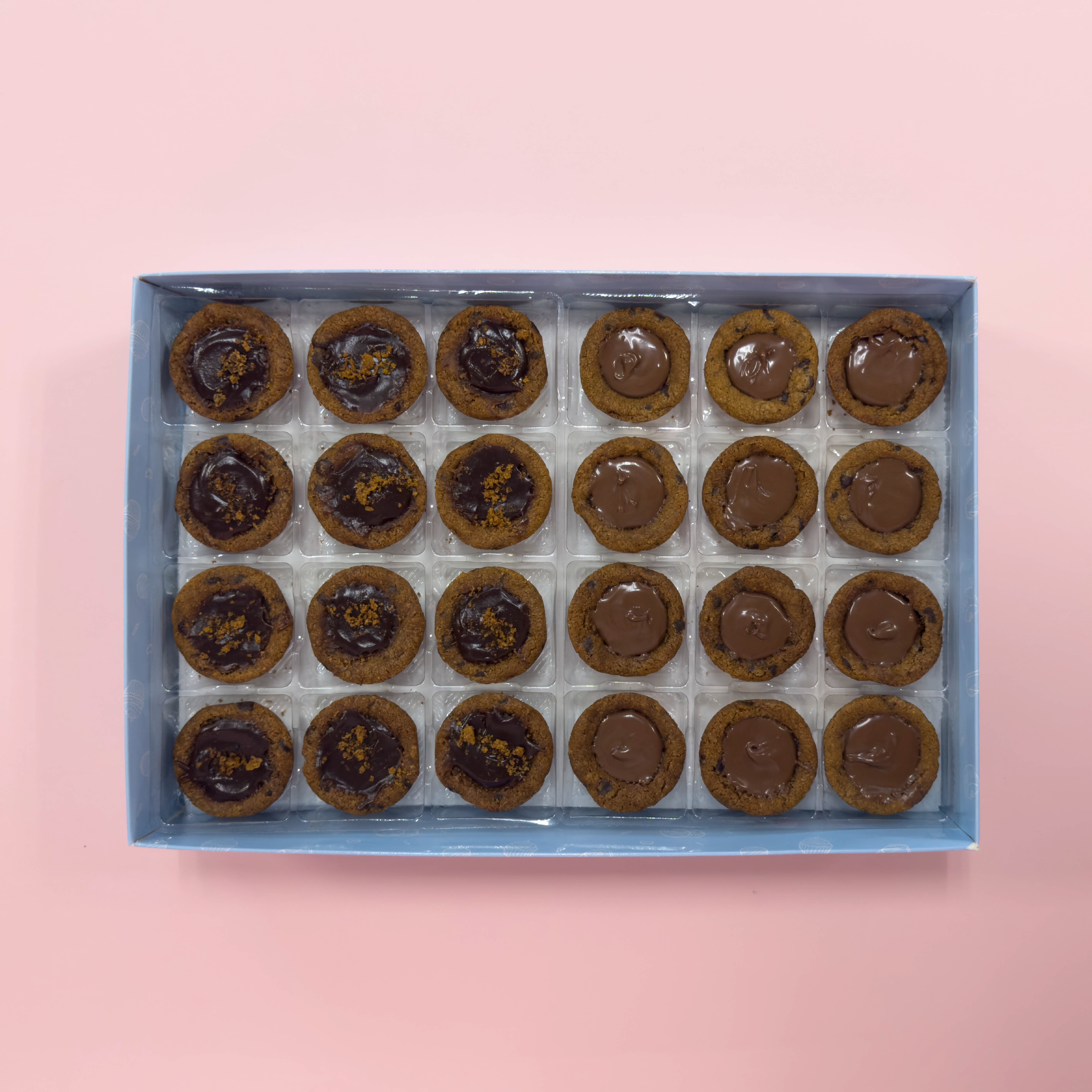 Party Pack: Cookie Pods Combo 2 – The Famous Amos Chocolate Chip Cookie ...